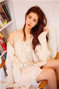 师妹她真的很弱